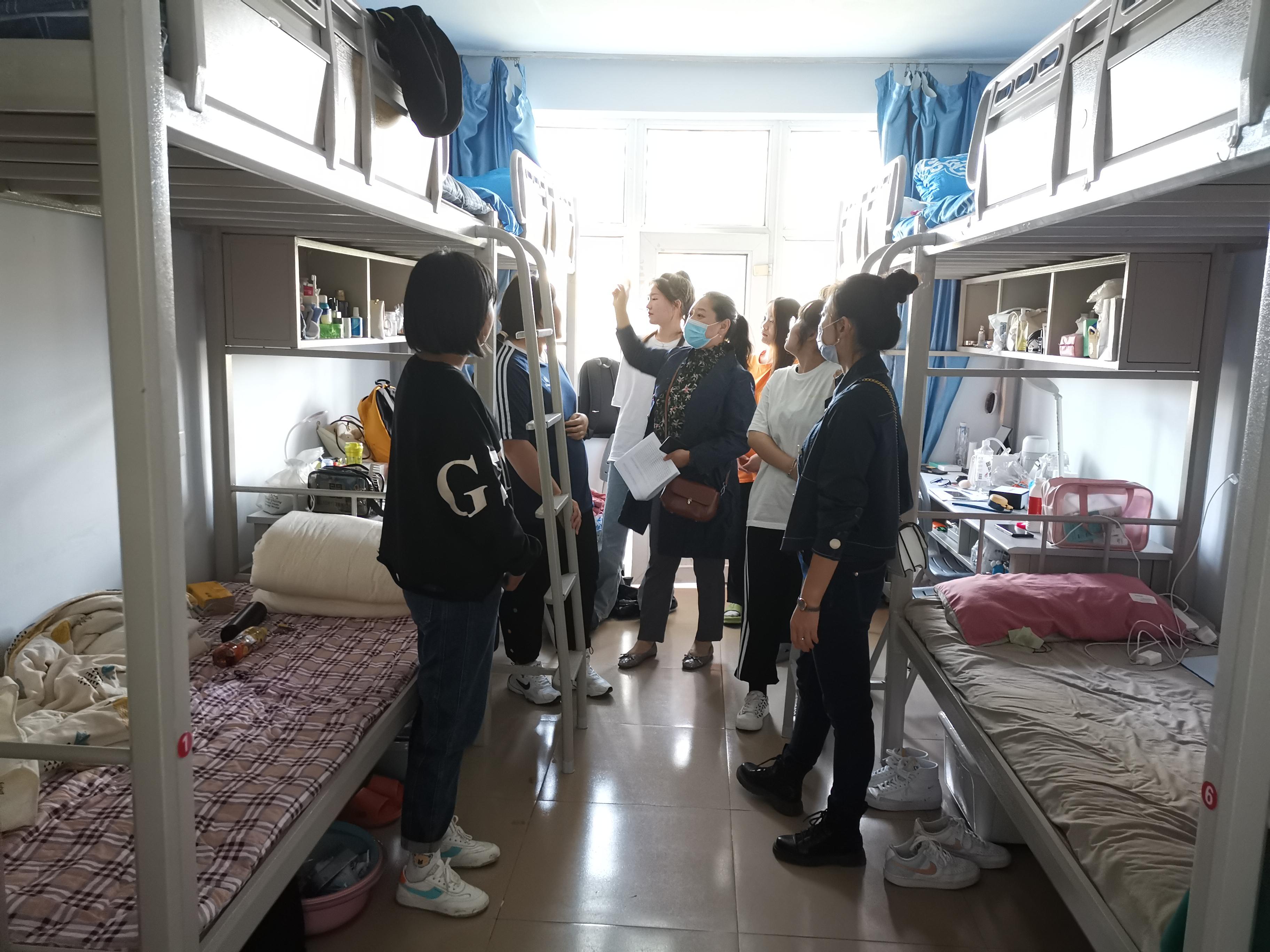 音乐学院开展2021级新生宿舍安全大检查活动